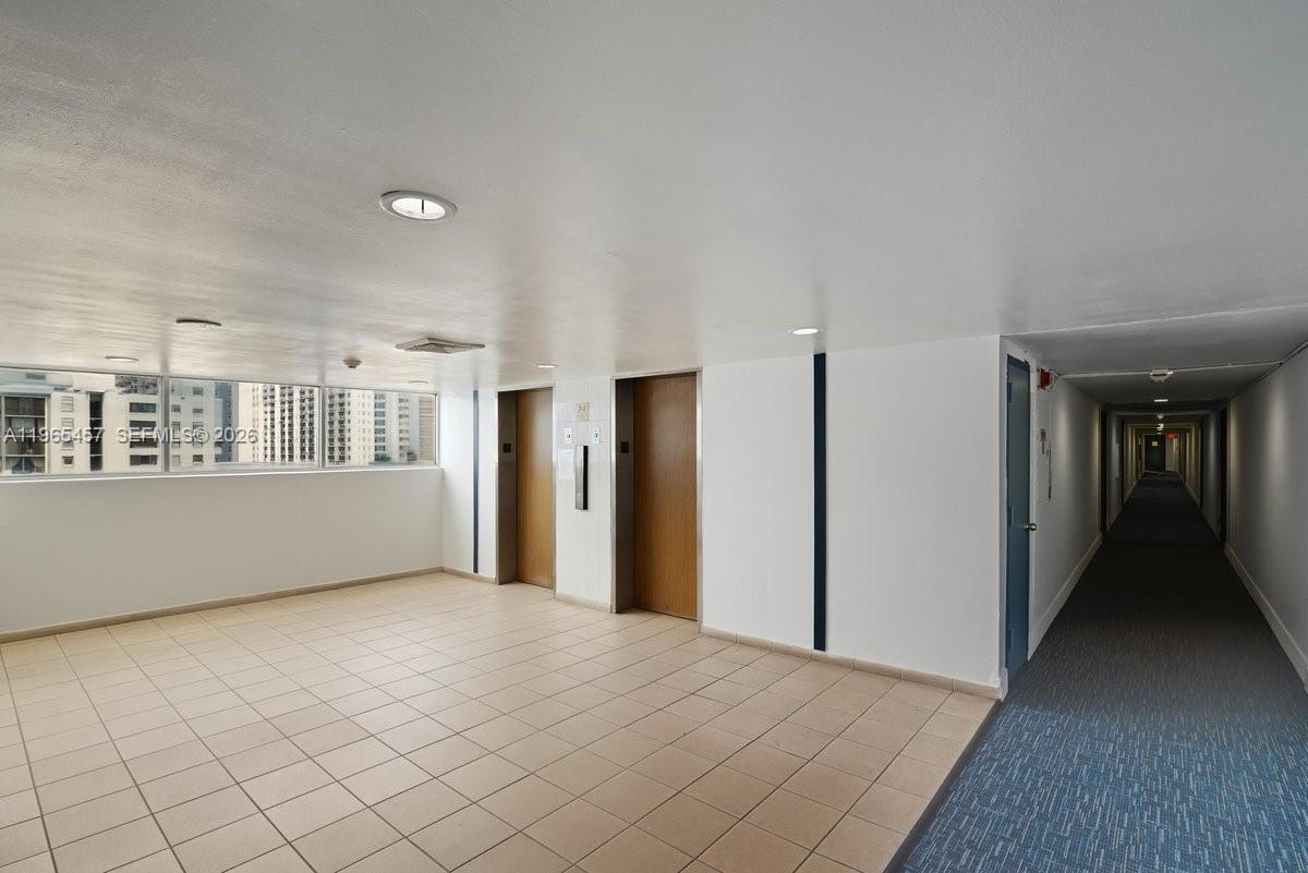 5050 CONDO - Residential