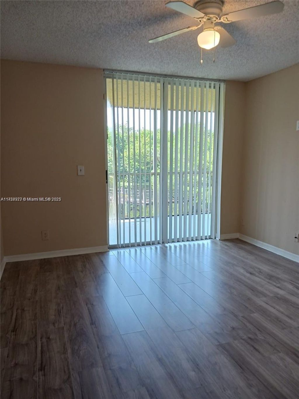 Photo of Pompano Beach, FL 33069 (MLS # A11724327)