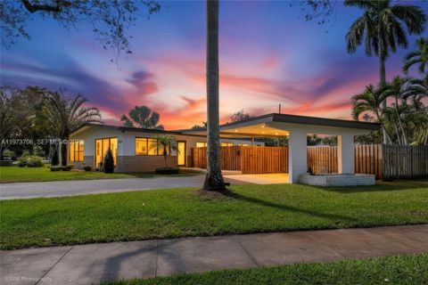 6260 Plantation Rd Plantation FL 33317