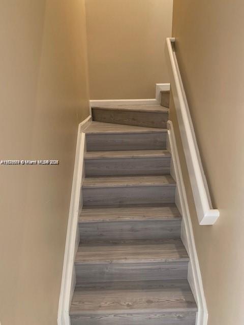 PARKLAND TERRACES - Residential Lease