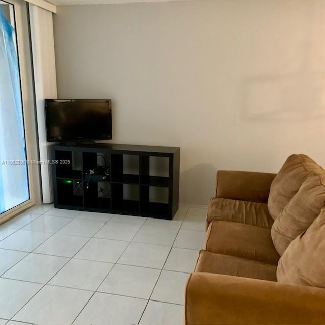 PARKER PLAZA CONDO ESTATE - Residential Lease