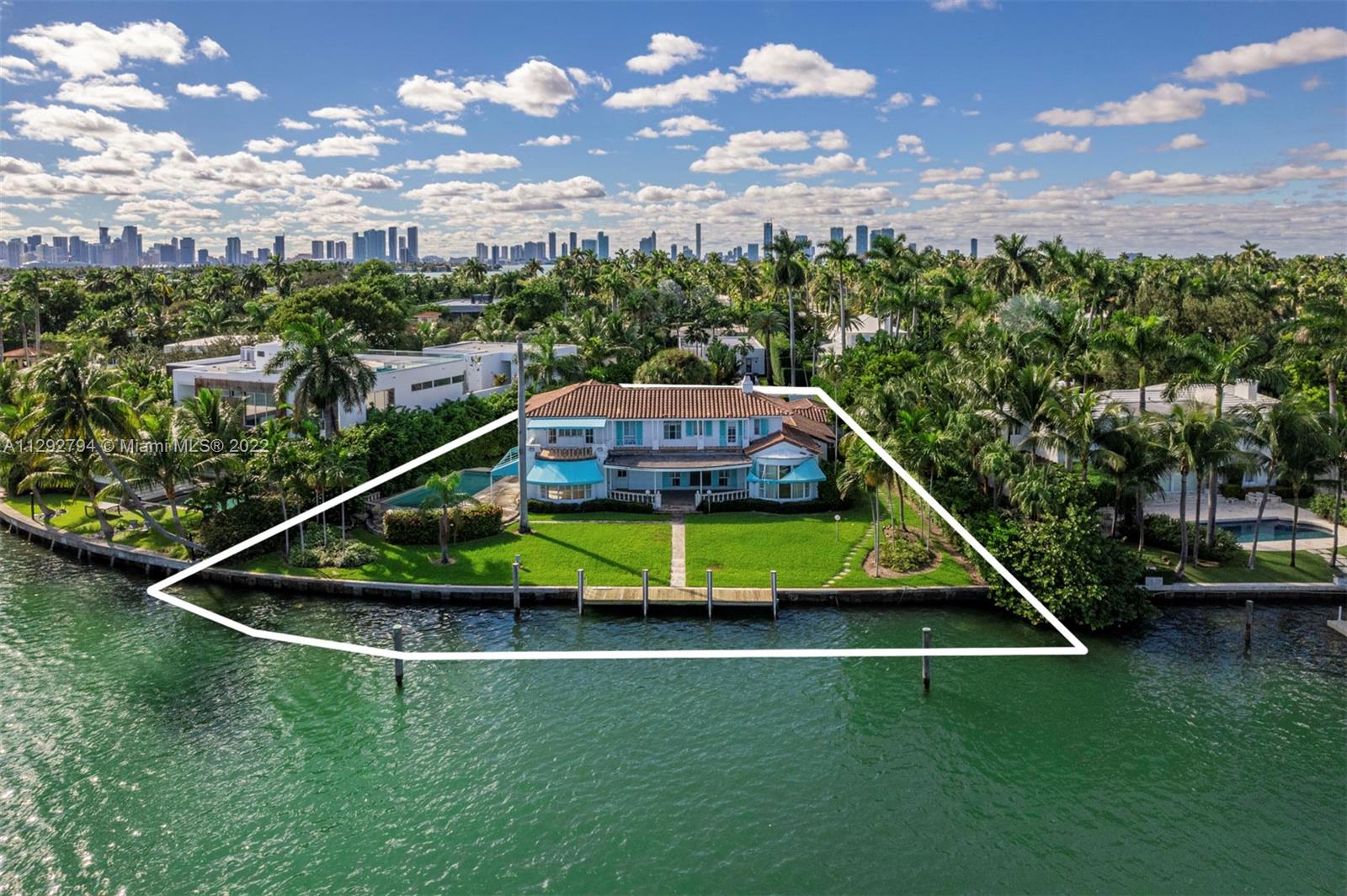 SUNSET LAKE EXTENSION - Residential