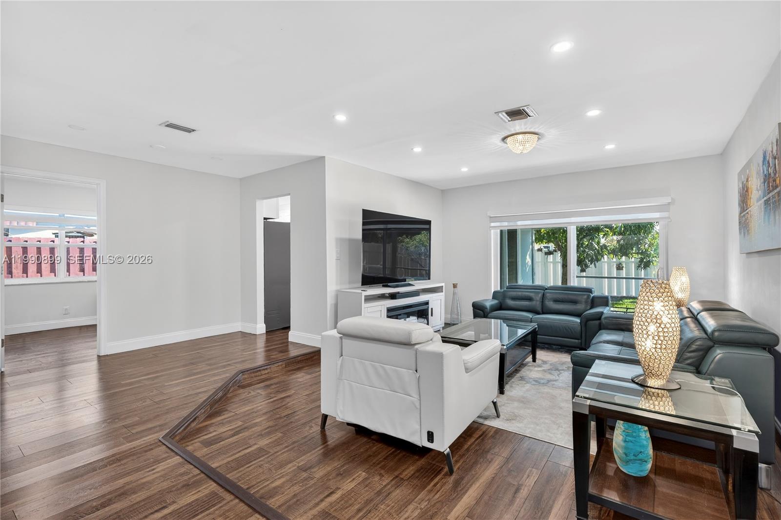 CORAL SPRINGS SUB NO 1 - Residential