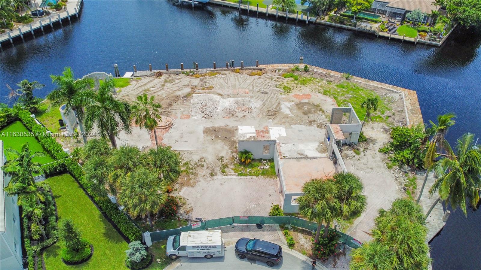 BAY COLONY SEC OF LANDING - Residential