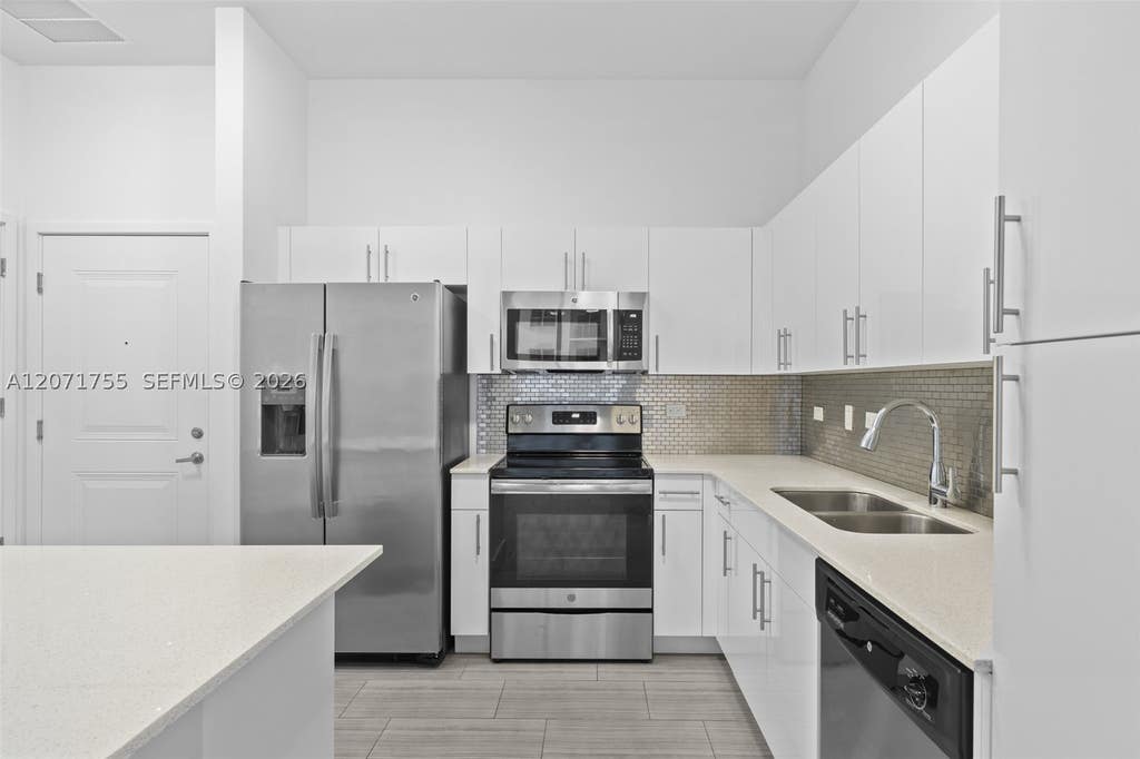 Photo of 1776 Polk St #803, Hollywood, FL 33020 (MLS # A12071755)