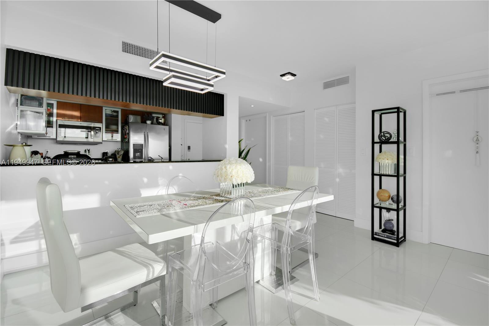 1800 CLUB CONDO - Residential