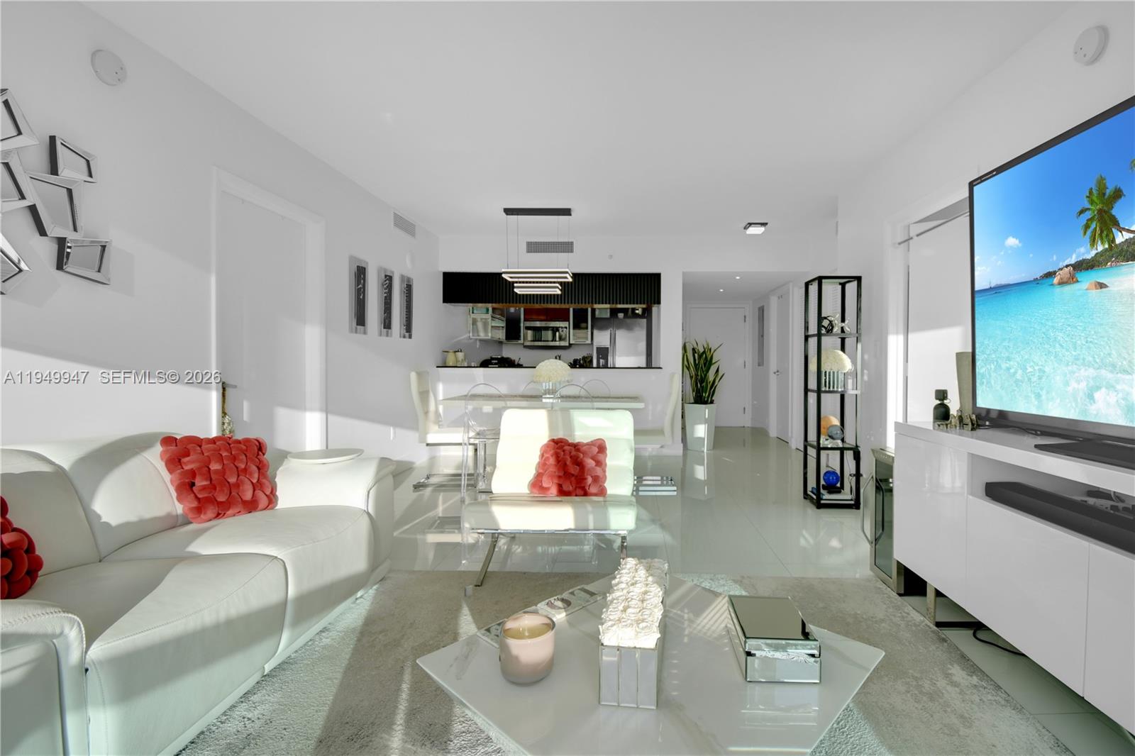 1800 CLUB CONDO - Residential