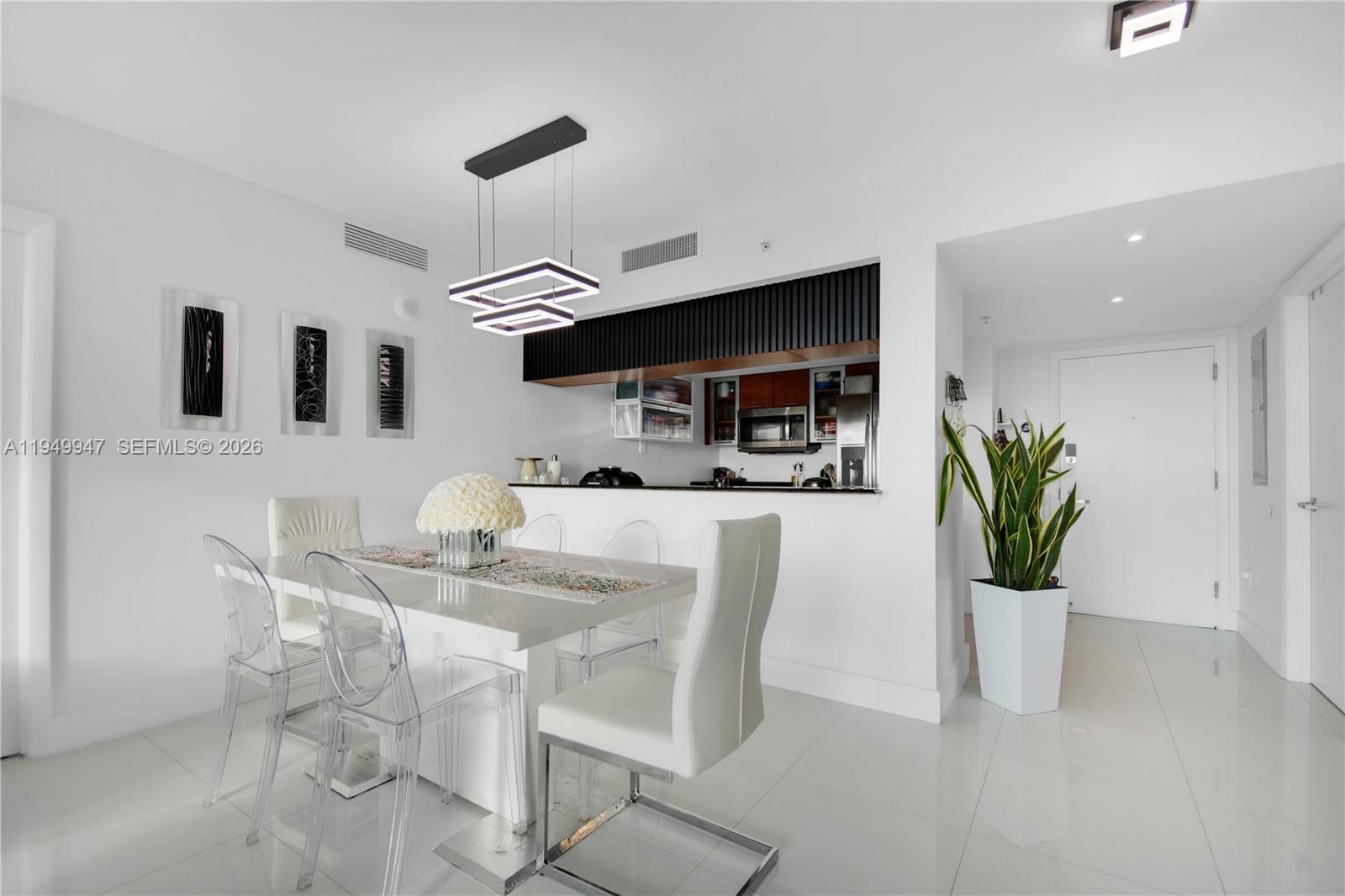 1800 CLUB CONDO - Residential