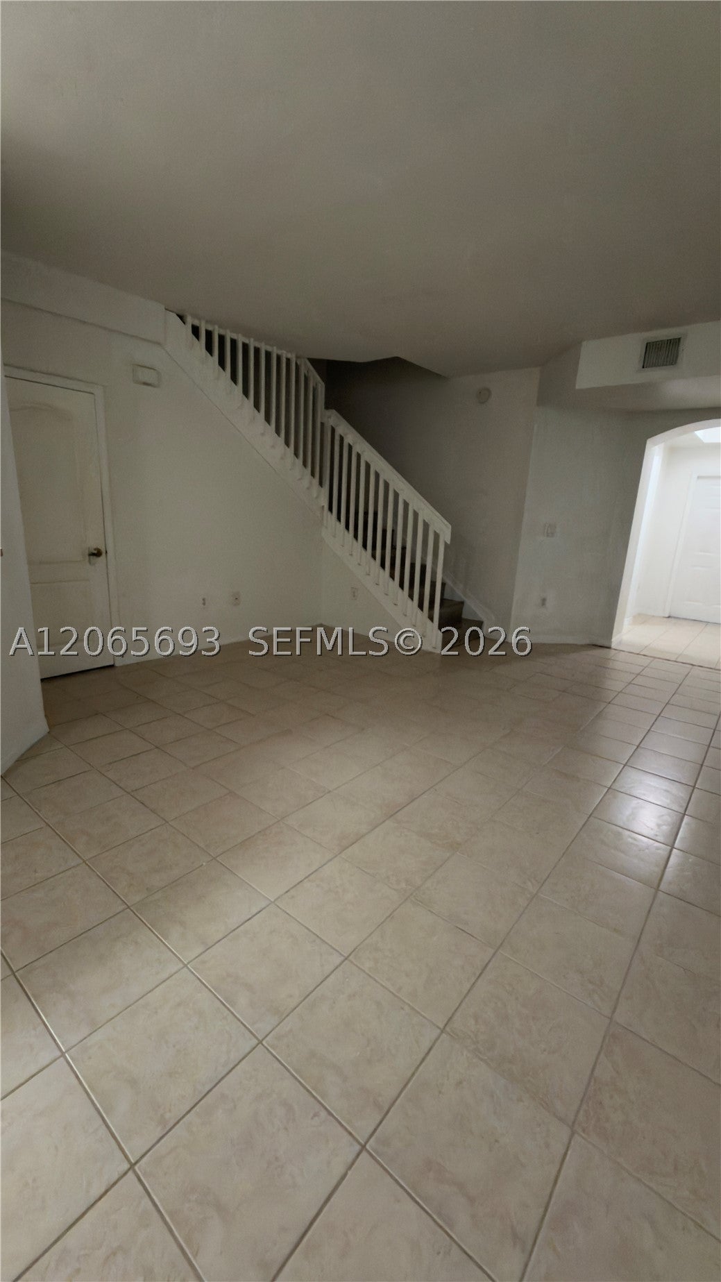 8986 W Flagler St 6