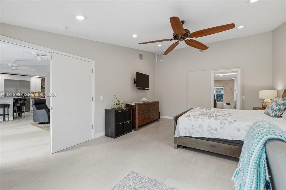 HARBOR VILLAGE SEC - Residential