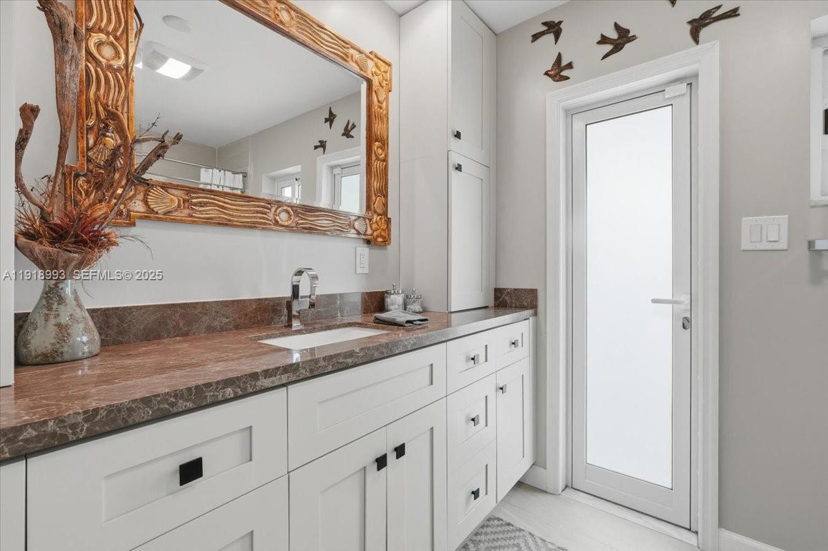 HARBOR VILLAGE SEC - Residential