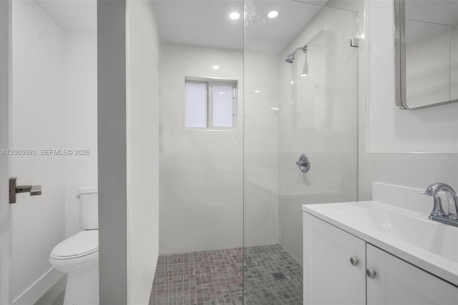 WHITESIDE PARK - Residential Lease