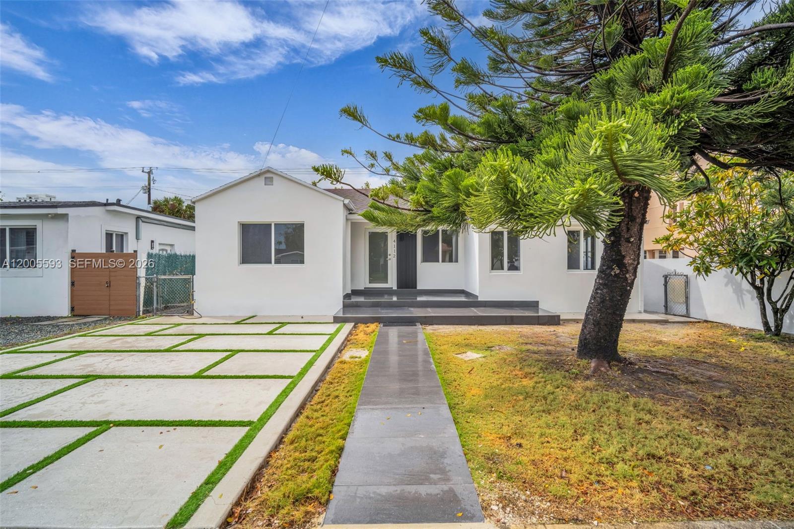 WHITESIDE PARK - Residential Lease