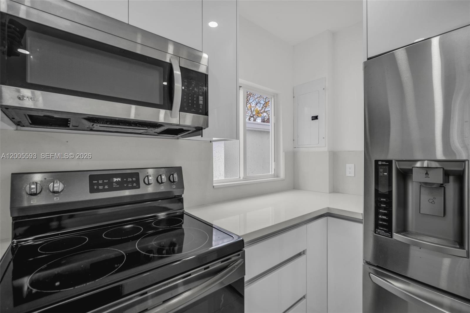 WHITESIDE PARK - Residential Lease