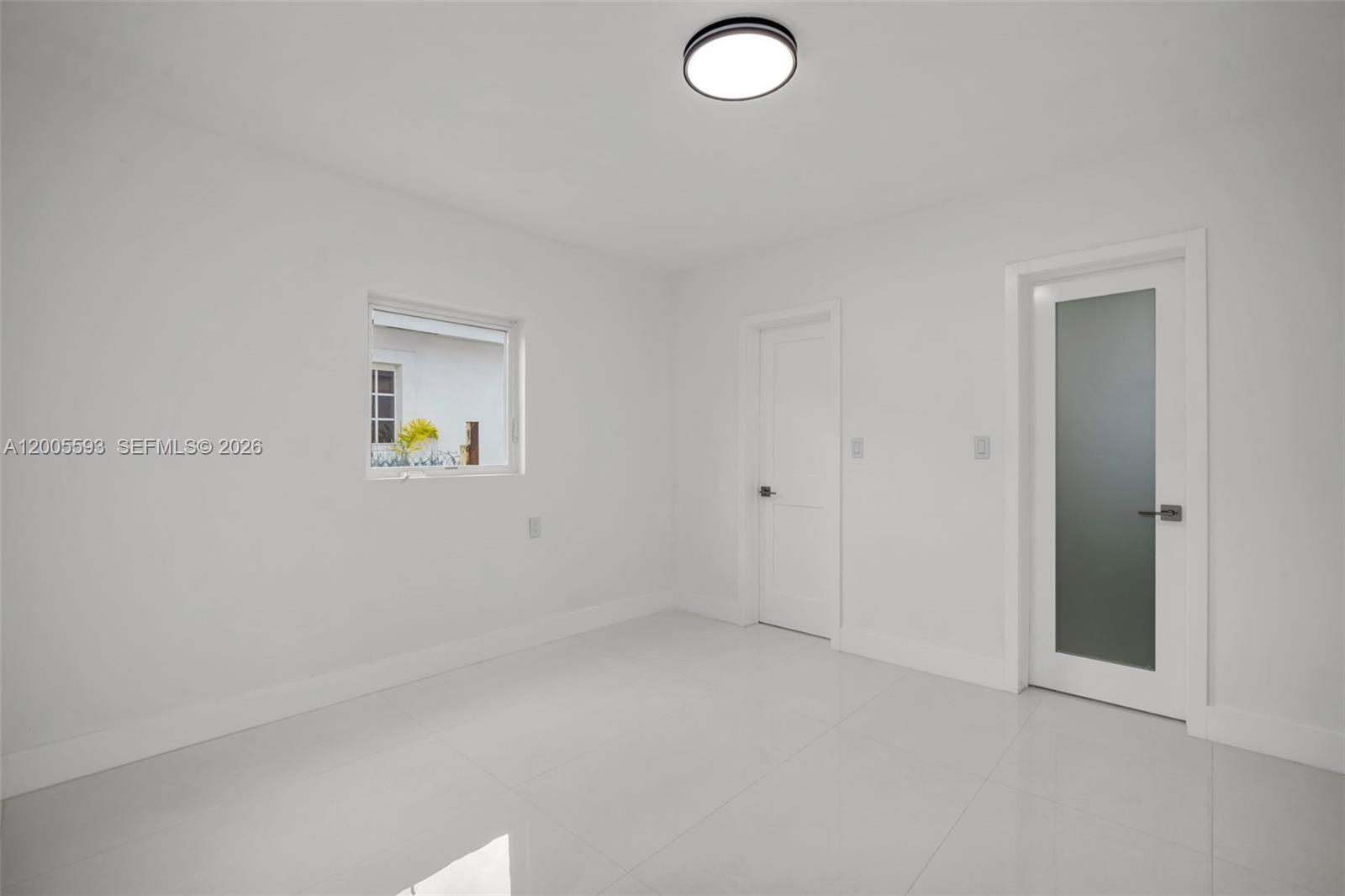 WHITESIDE PARK - Residential Lease