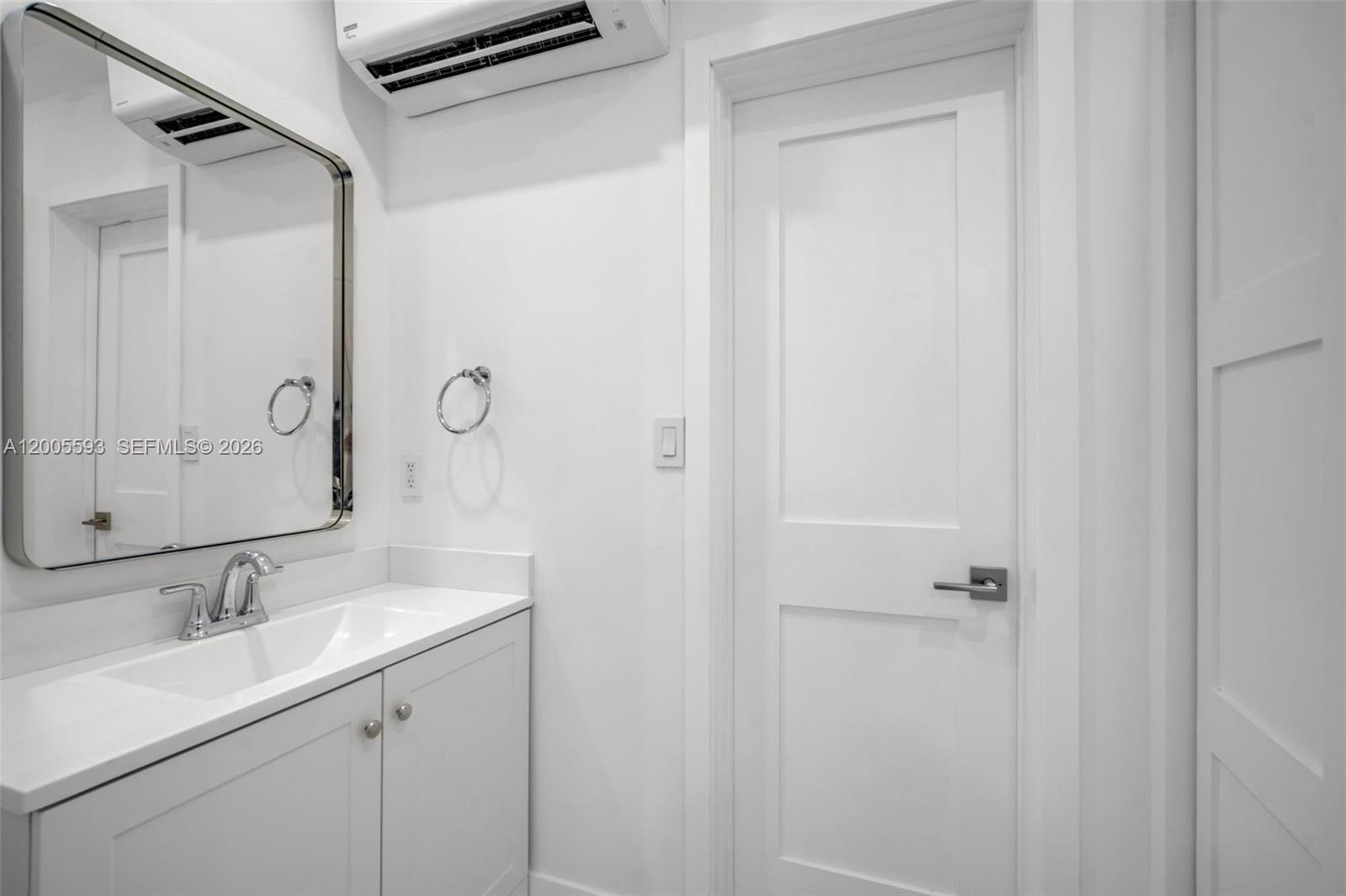 WHITESIDE PARK - Residential Lease