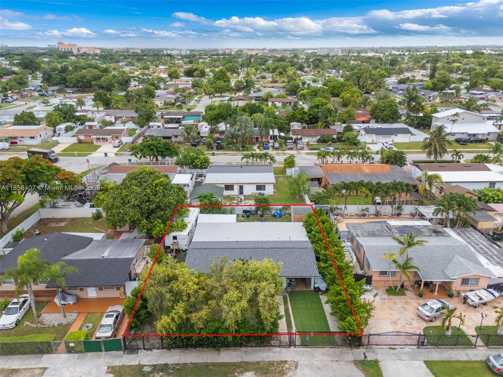 4/2 HOME IN LEISURE CITY ON 17,000 SQ FT LOT. SELLER'S ARE MOTIVATED. THE HOME HAS A 2024 ROOF, IS FULLY FENCED W/ ROD IRON GATE & A CALUSA PRIVACY HEDGE. THE FLOORPLAN IS OUTSTANDING W/ 4 BEDROOMS, LARGE KITCHEN, FAMILY ROOM & A HUGE PRIMARY SUITE. A SEPERATE LAUNDRY ROOM & PANTRY, OPEN CARPORT AREA, & COVERED PATIO'S ARE A PLUS. THE HOME IS A HANDYMAN ON THE INTERIOR, HOWEVER, THE BONES ARE GREAT! INVESTORS WELCOME! NEED ADVANCE NOTICE FOR SHOWINGS.