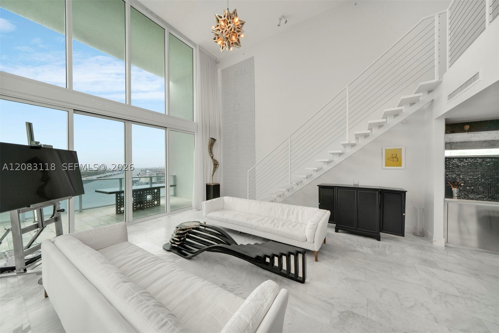 1040 Biscayne Blvd 3304