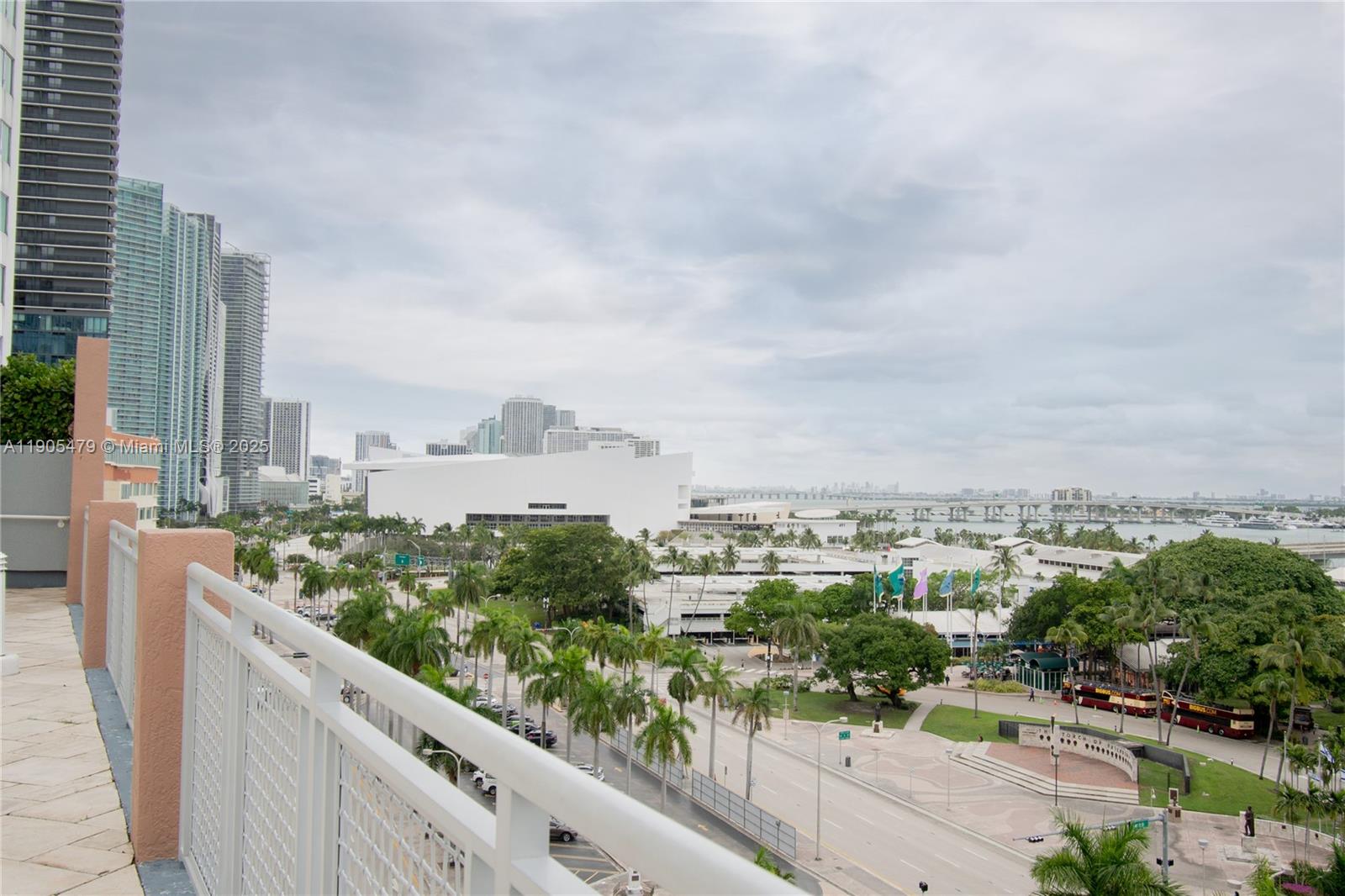 253 NE 2nd Street 315