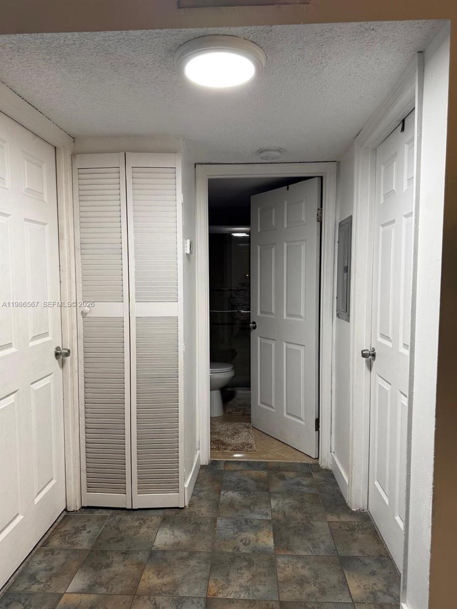 LAGO GRANDE FIVE-B CONDO - Residential