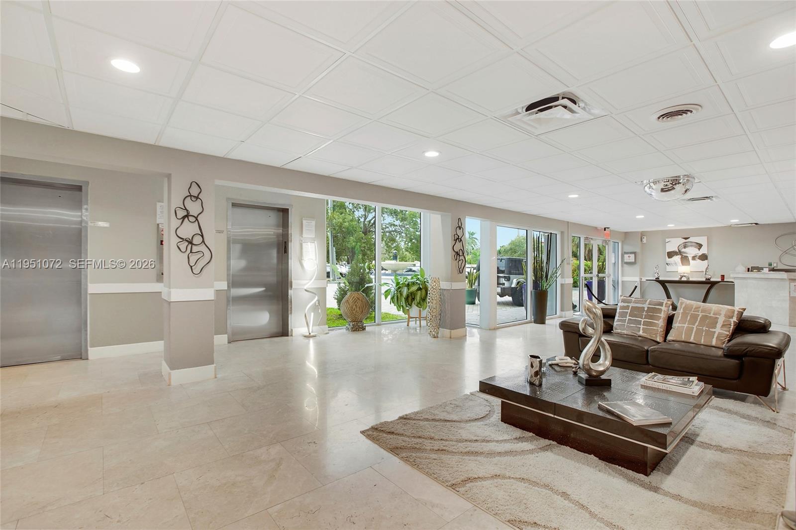 BAYSHORE YACHT & TENNIS C - Residential