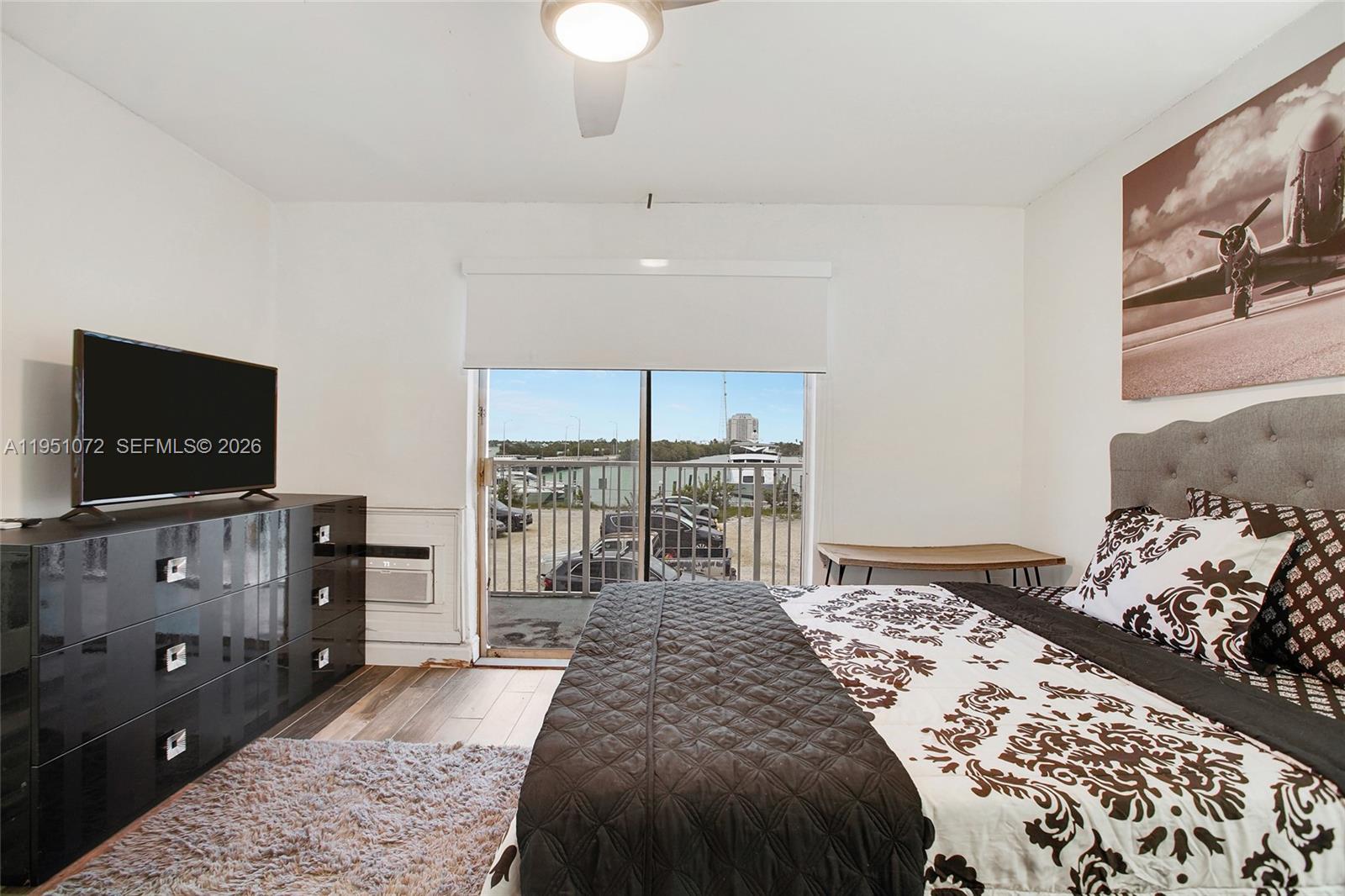 BAYSHORE YACHT & TENNIS C - Residential