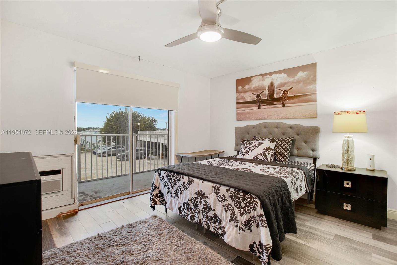 BAYSHORE YACHT & TENNIS C - Residential