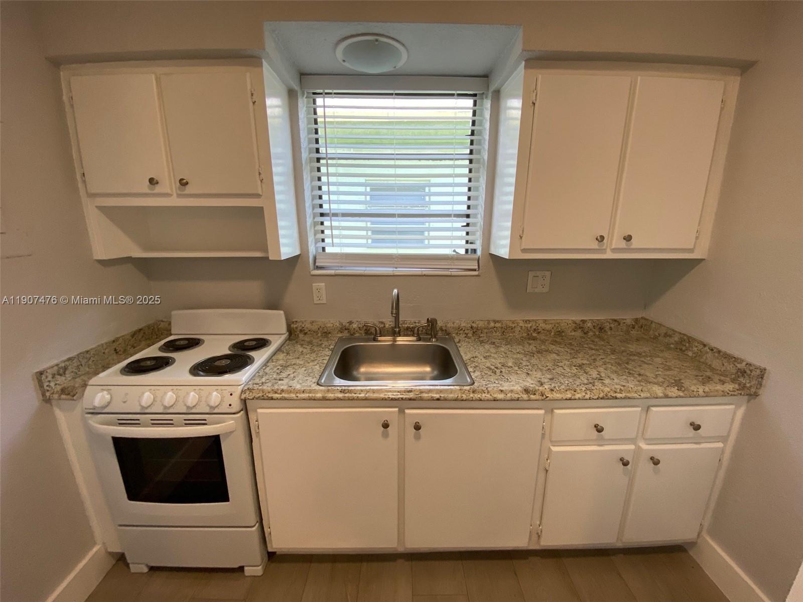 THIRD COMM SUB - Residential Lease