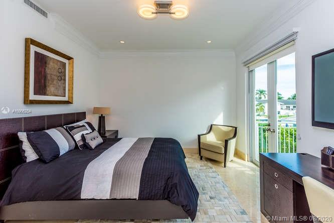 SUNRISE HARBOUR REV PL - Residential