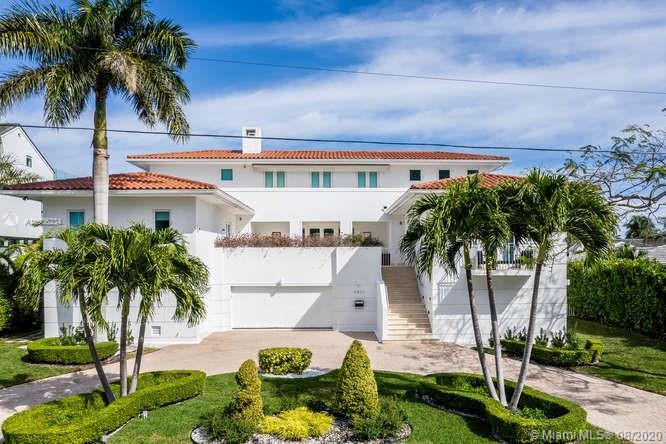 SUNRISE HARBOUR REV PL - Residential