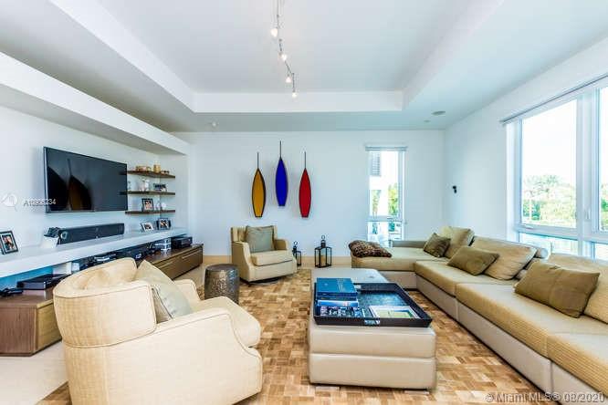 SUNRISE HARBOUR REV PL - Residential