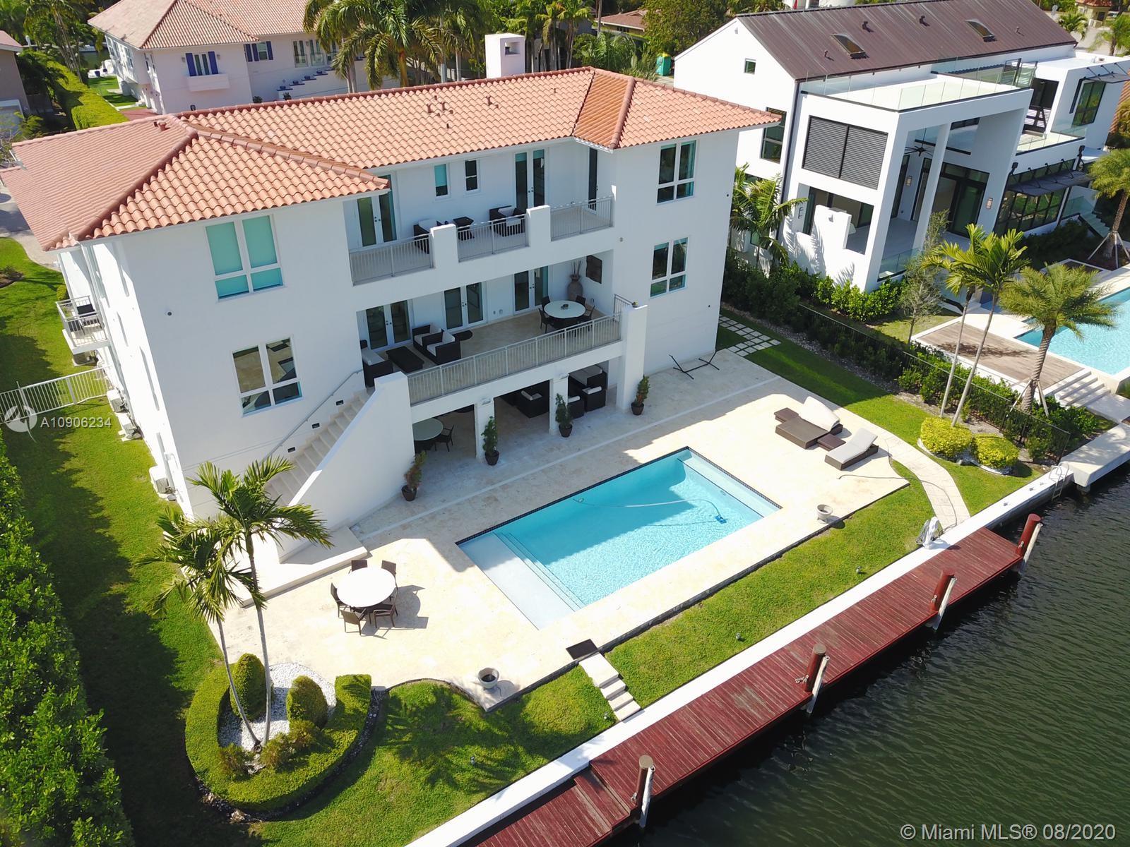 SUNRISE HARBOUR REV PL - Residential