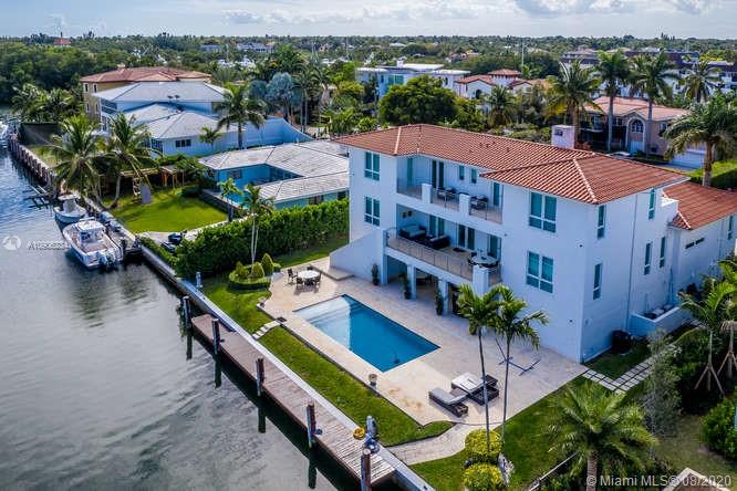 SUNRISE HARBOUR REV PL - Residential