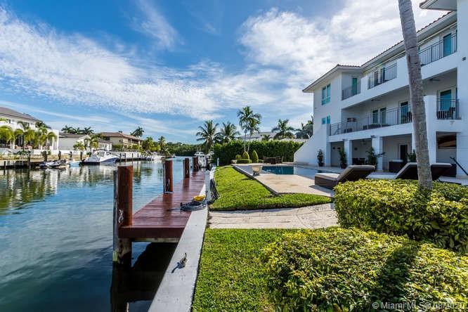 SUNRISE HARBOUR REV PL - Residential