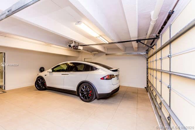 SUNRISE HARBOUR REV PL - Residential