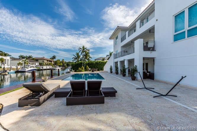 SUNRISE HARBOUR REV PL - Residential