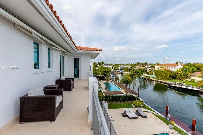 SUNRISE HARBOUR REV PL - Residential