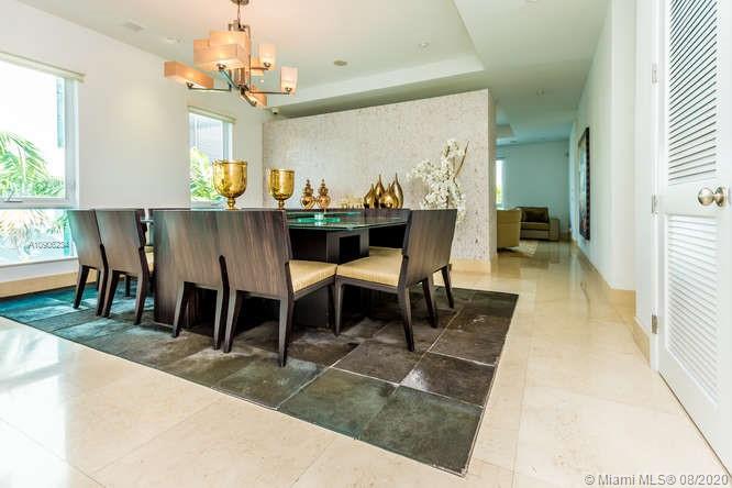 SUNRISE HARBOUR REV PL - Residential