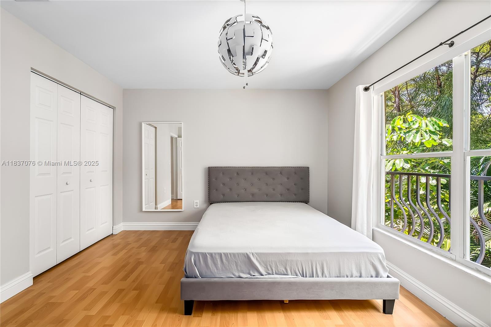 SPINNAKER BAY - Residential Lease