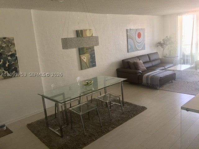 19390 Collins Ave 1502