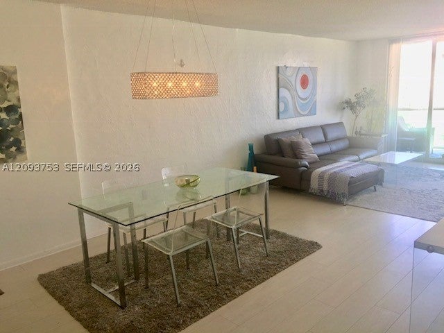 19390 Collins Ave 1502