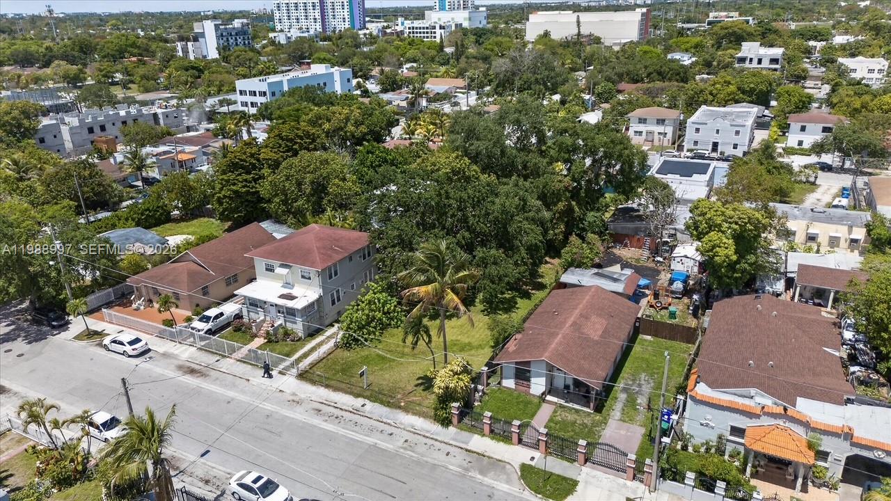 267 NW 31st St