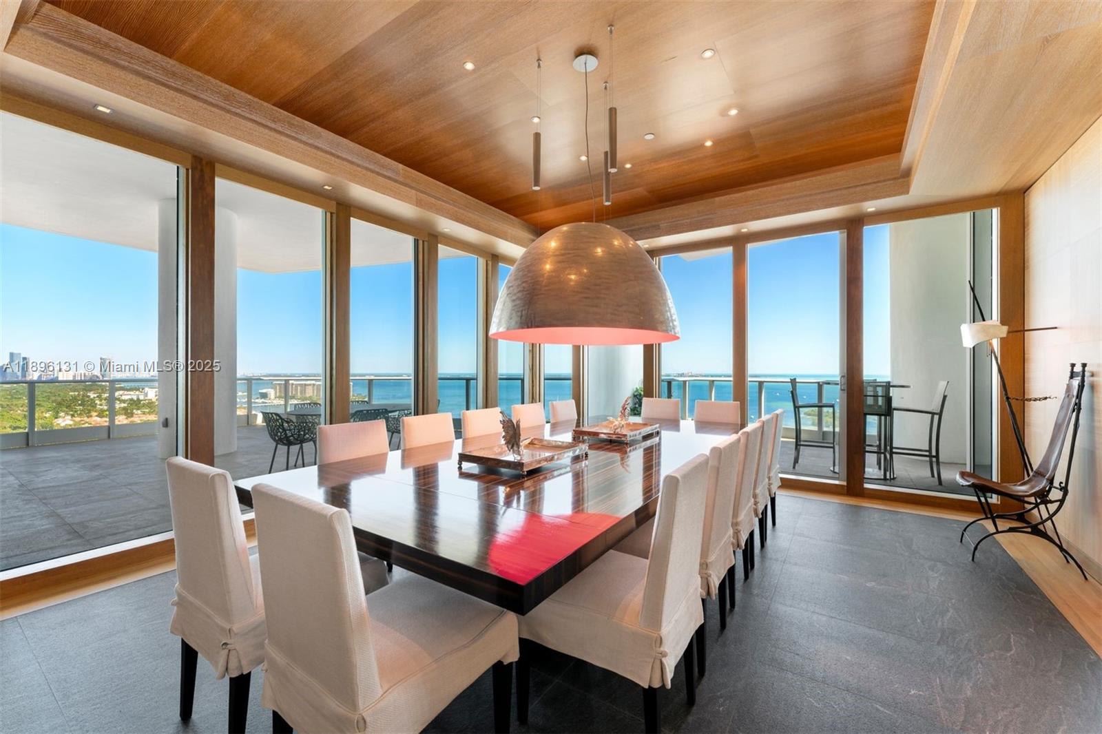 GROVENOR HOUSE CONDO - Residential