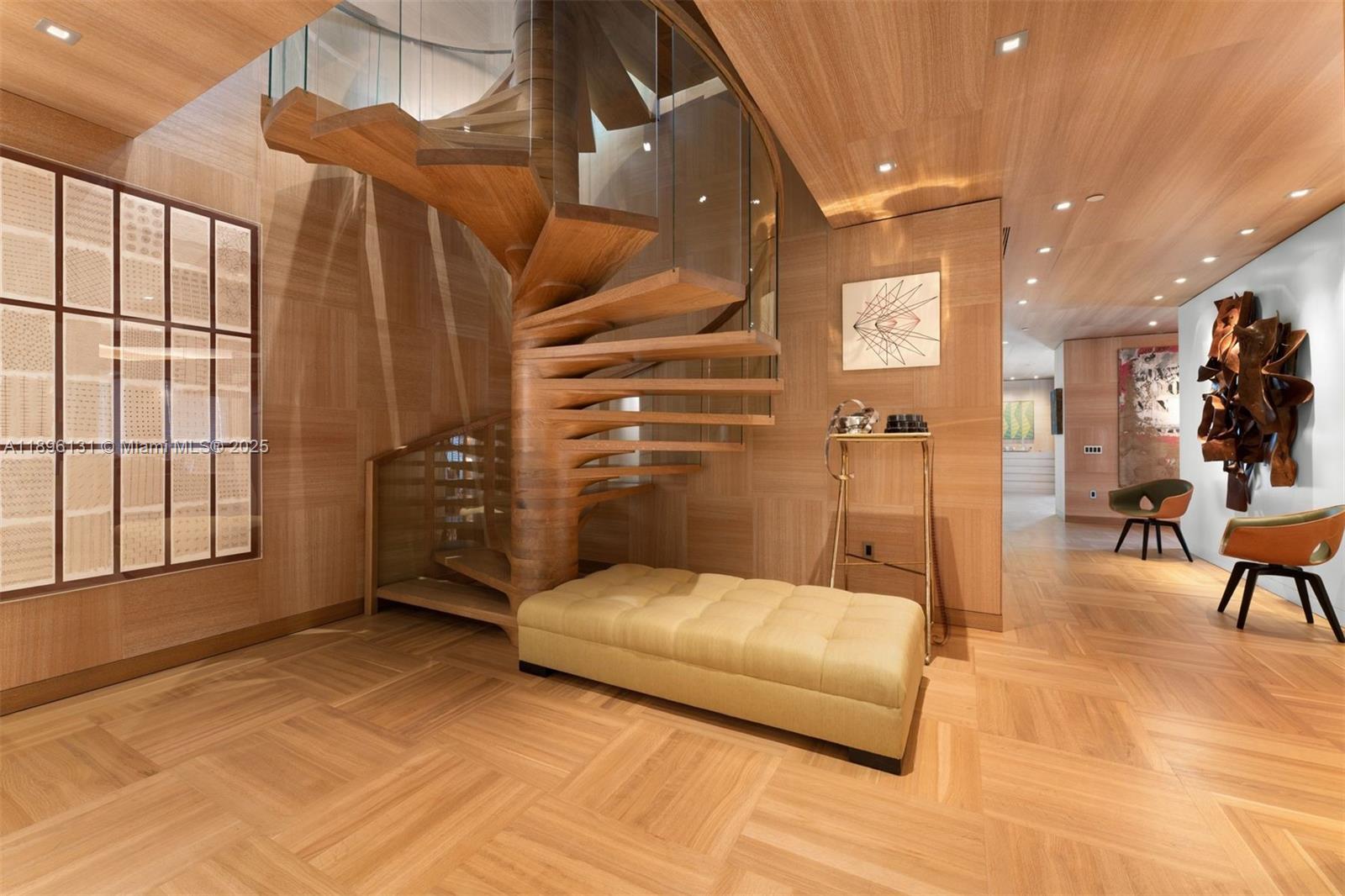 GROVENOR HOUSE CONDO - Residential