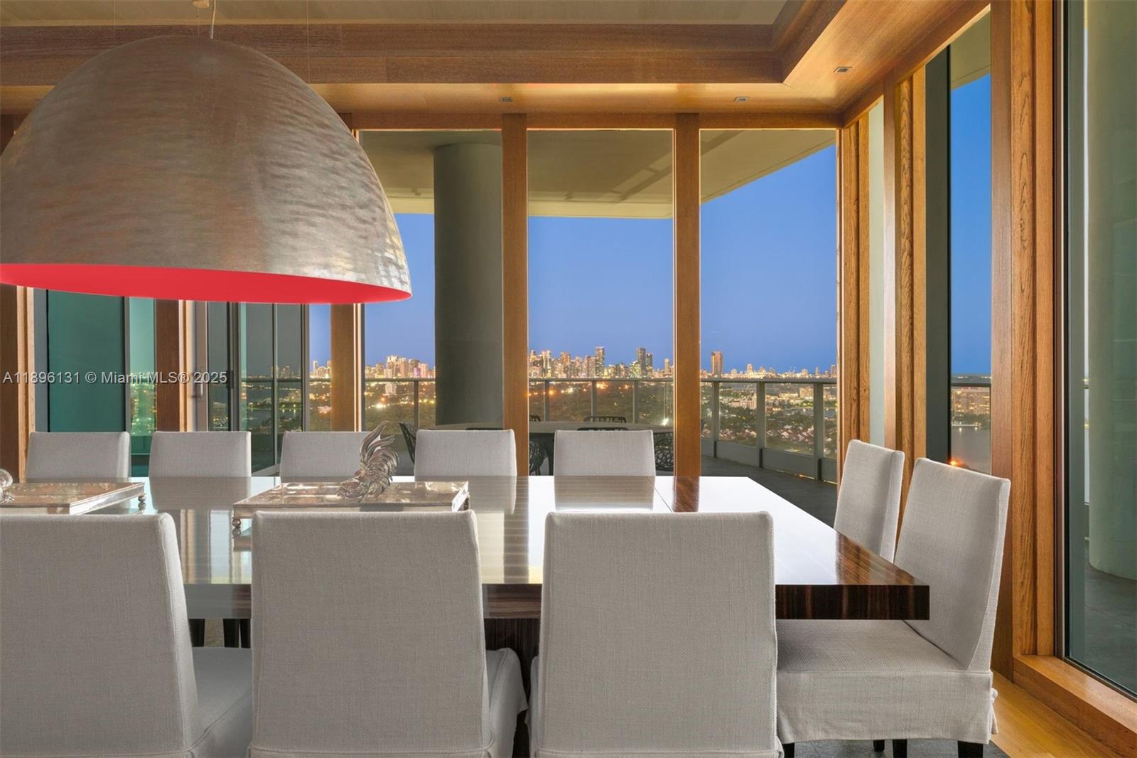 GROVENOR HOUSE CONDO - Residential