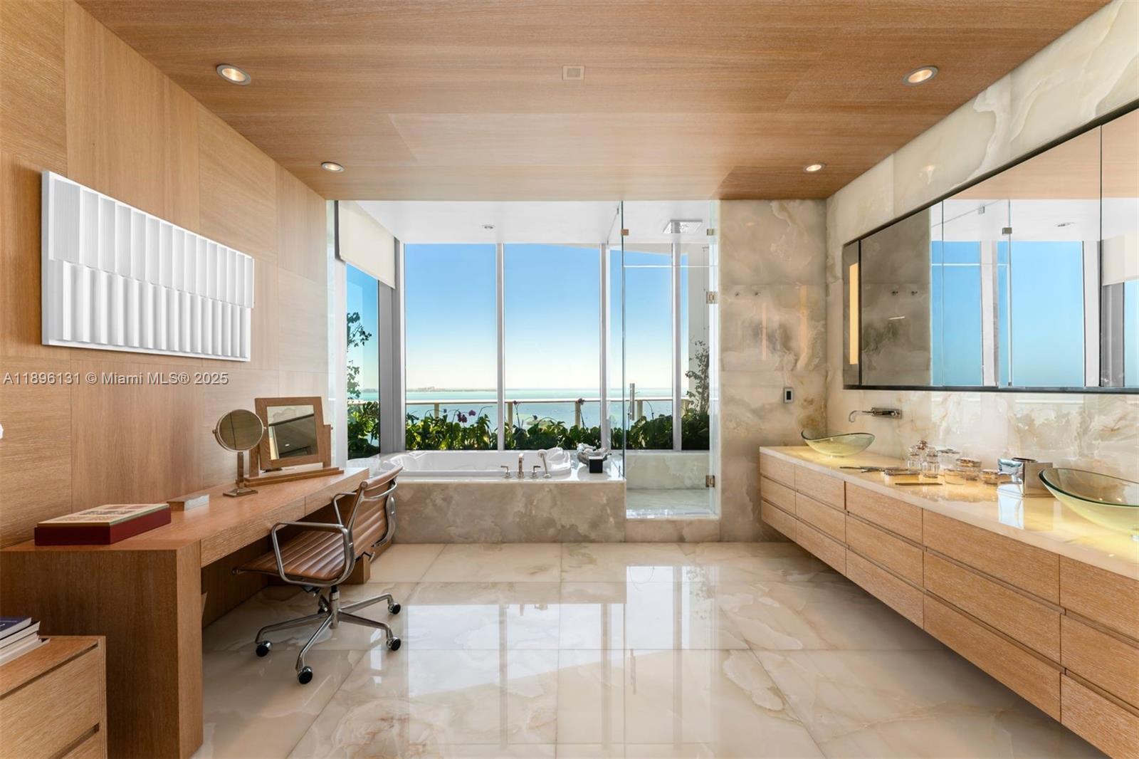 GROVENOR HOUSE CONDO - Residential