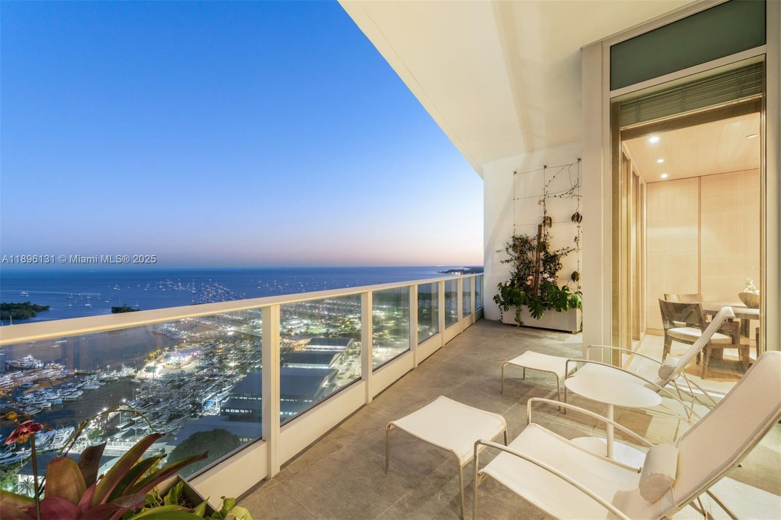 GROVENOR HOUSE CONDO - Residential