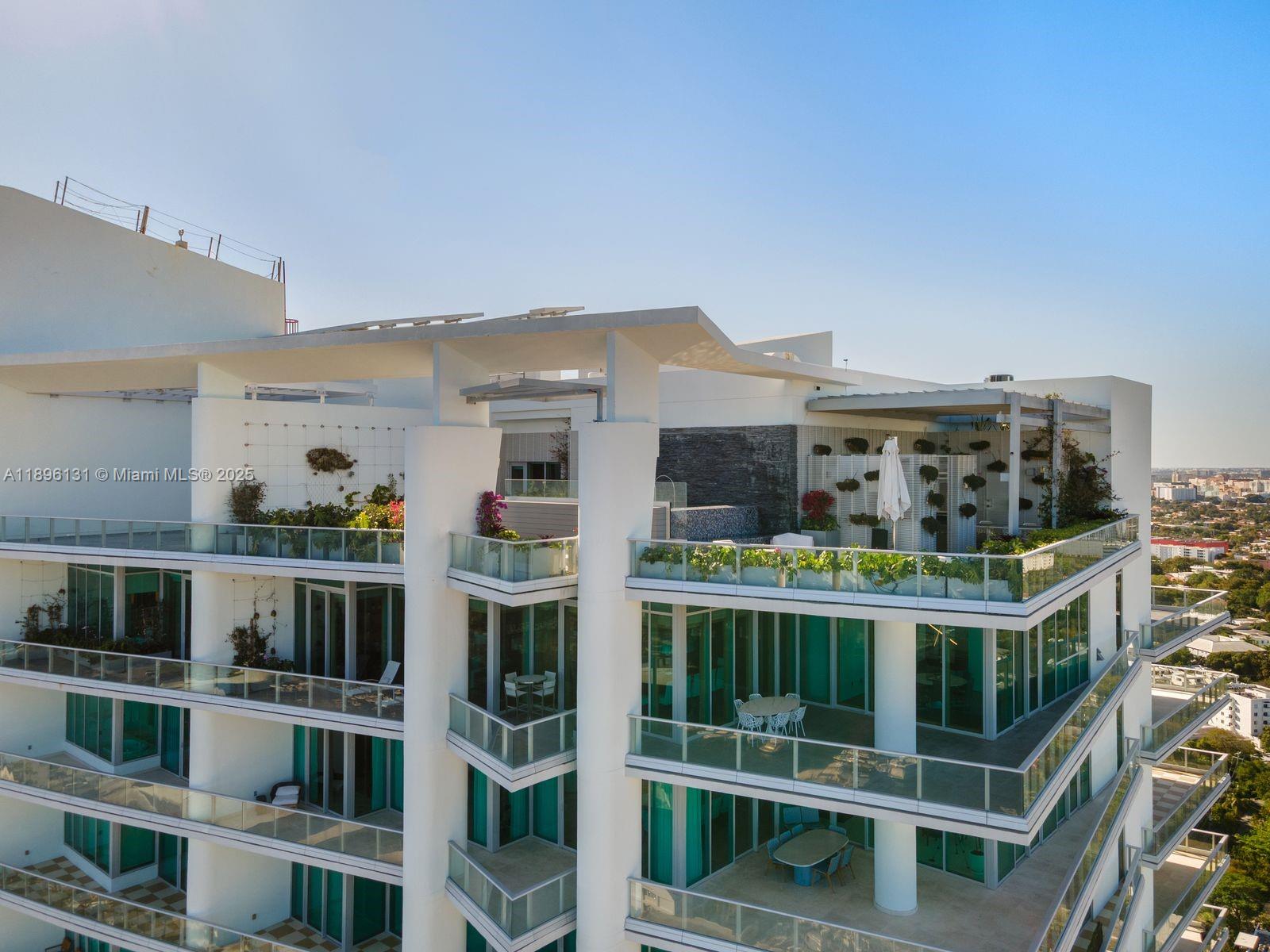 GROVENOR HOUSE CONDO - Residential