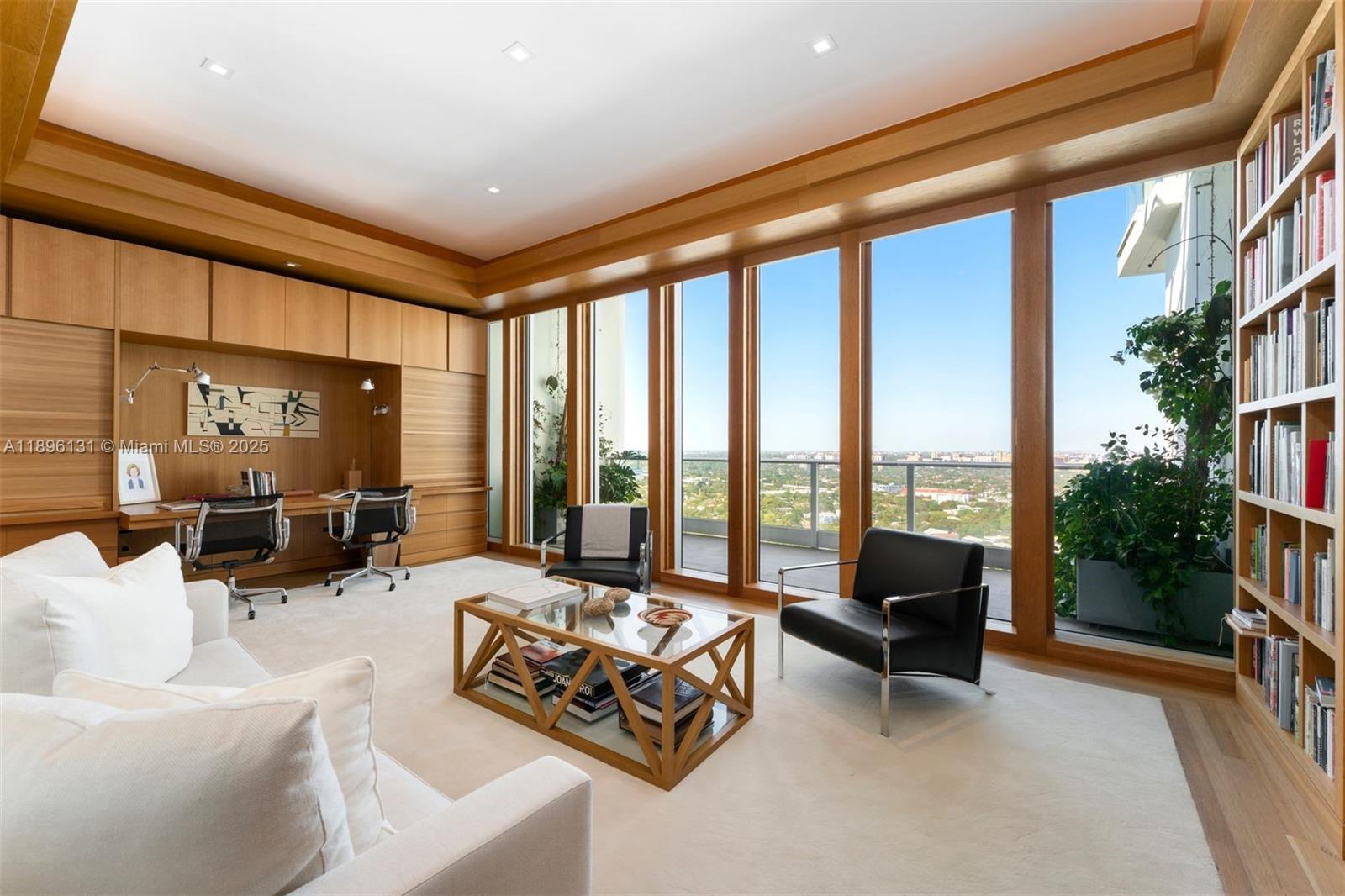 GROVENOR HOUSE CONDO - Residential