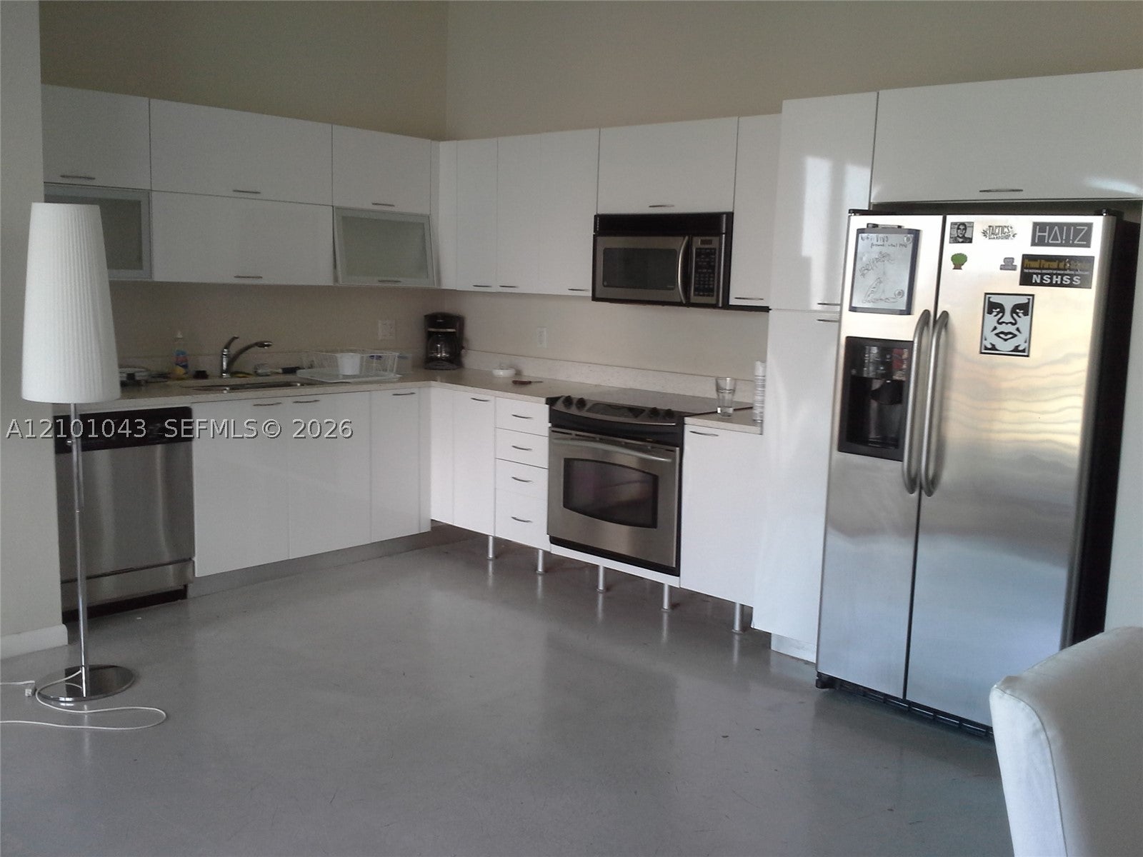 234 NE 3 ST 902